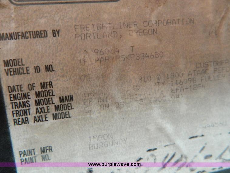 image for item D6140 1989 Freightliner FLA semi truck