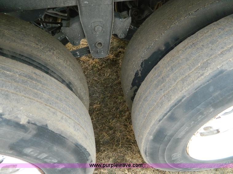 image for item D6141 1999 Jet grain trailer