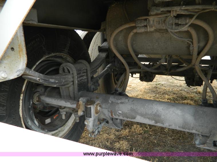 image for item D6141 1999 Jet grain trailer