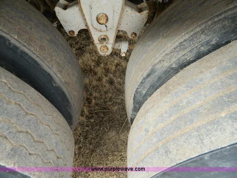 image for item D6142 2005 MCM SG7R grain trailer