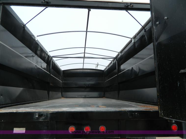 image for item D6145 1994 Ford L9000 grain truck