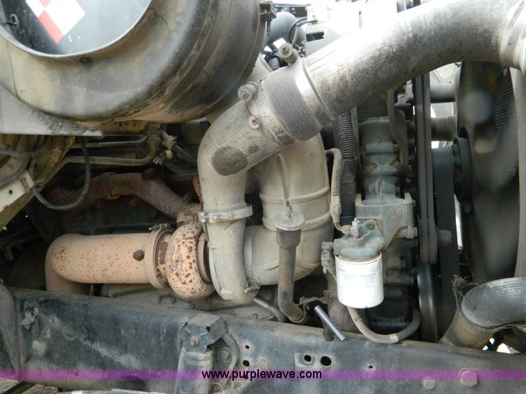 image for item D6145 1994 Ford L9000 grain truck