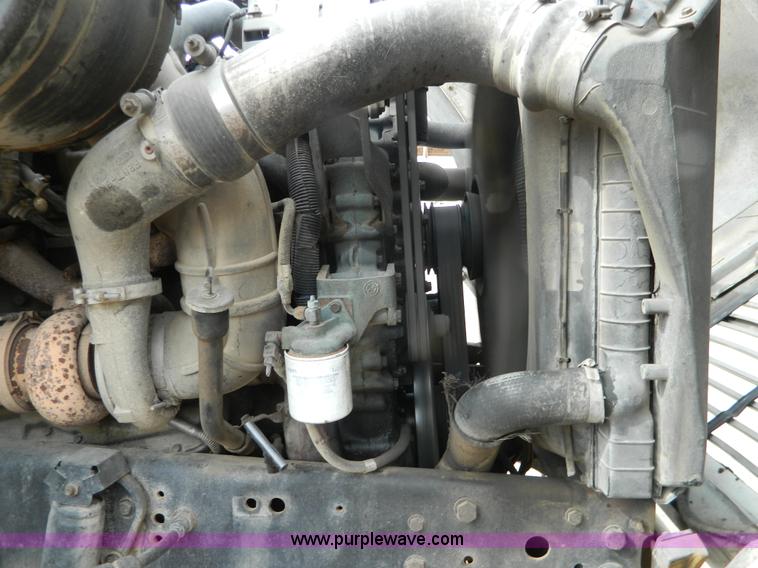 image for item D6145 1994 Ford L9000 grain truck