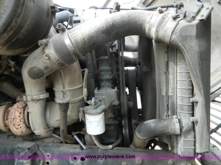 image for item D6145 1994 Ford L9000 grain truck