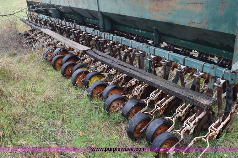 image for item E6234 Marliss grain drill