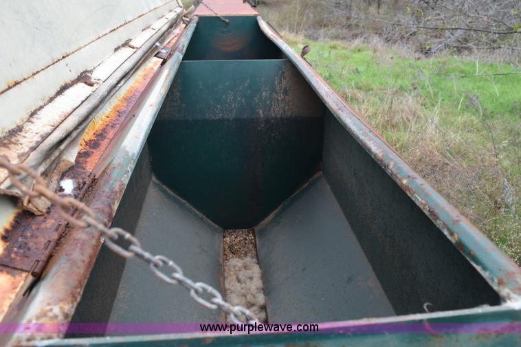 image for item E6234 Marliss grain drill