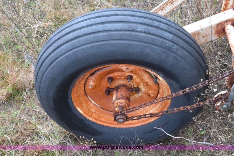 image for item E6234 Marliss grain drill