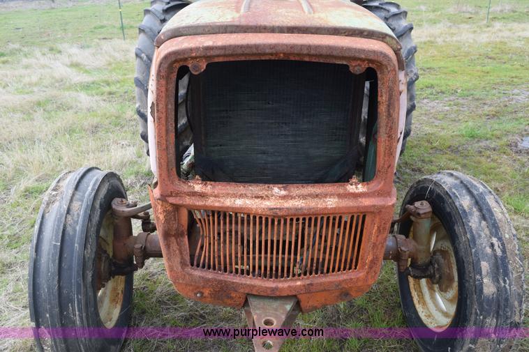 image for item E6250 Oliver 1450 tractor