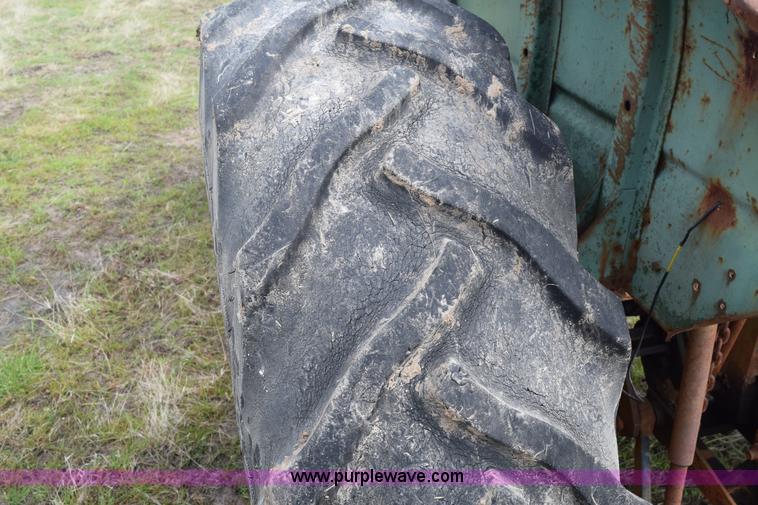 image for item E6250 Oliver 1450 tractor