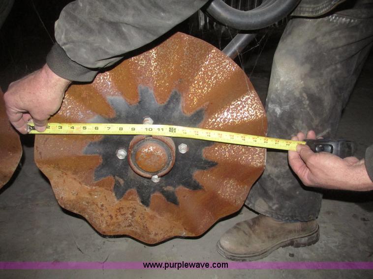 image for item G9757 Salford 570RTS vertical tillage disk