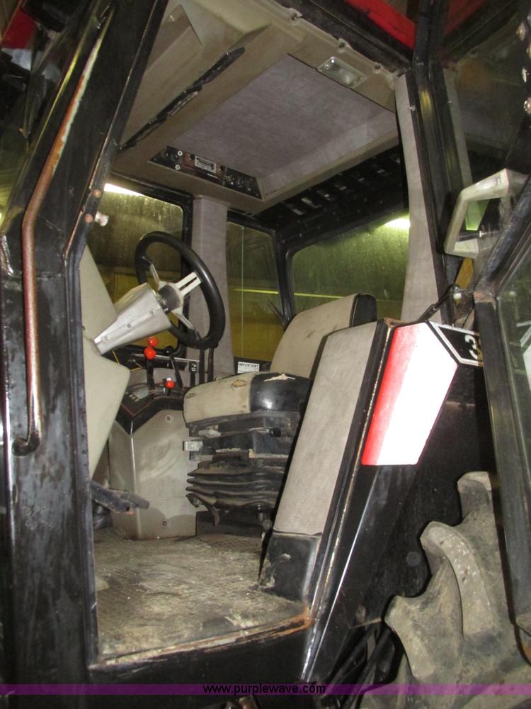 image for item G9769 1987 Case IH 3394 MFWD tractor