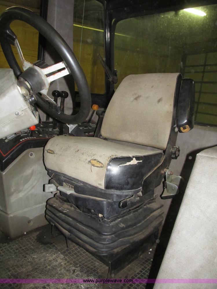 image for item G9769 1987 Case IH 3394 MFWD tractor