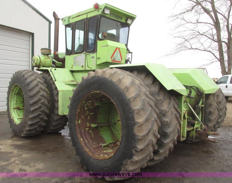 image for item G9770 1975 Steiger Bearcat II ST225 4WD tractor