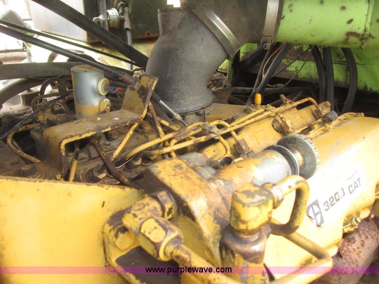 image for item G9770 1975 Steiger Bearcat II ST225 4WD tractor