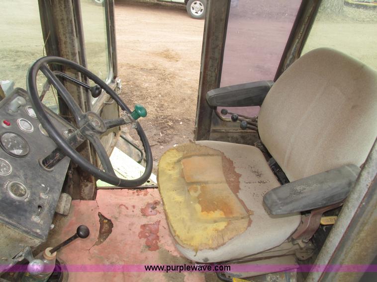 image for item G9770 1975 Steiger Bearcat II ST225 4WD tractor