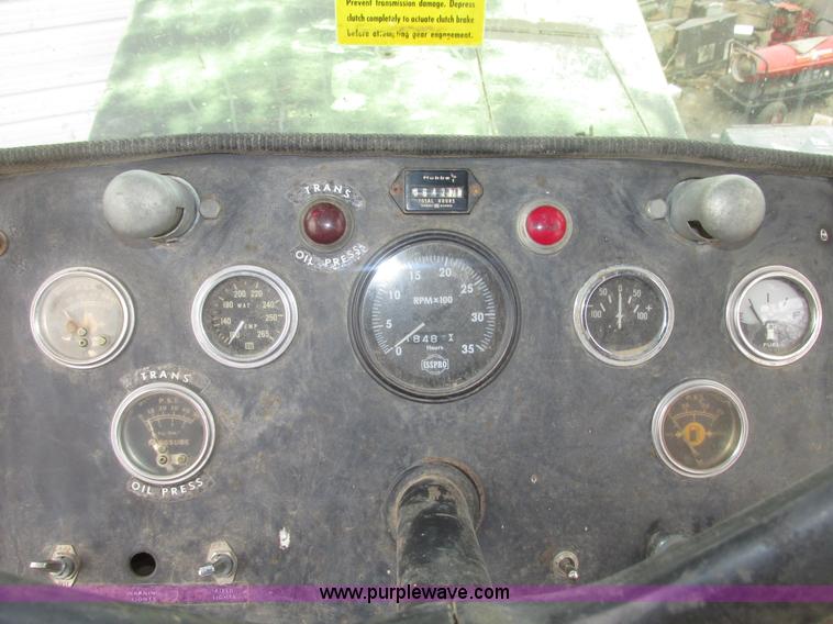 image for item G9770 1975 Steiger Bearcat II ST225 4WD tractor