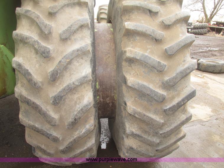 image for item G9770 1975 Steiger Bearcat II ST225 4WD tractor