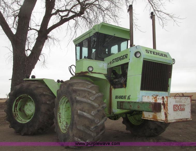 image for item G9771 1974 Steiger Bearcat II ST225 4WD tractor
