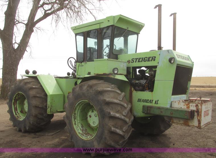 image for item G9771 1974 Steiger Bearcat II ST225 4WD tractor