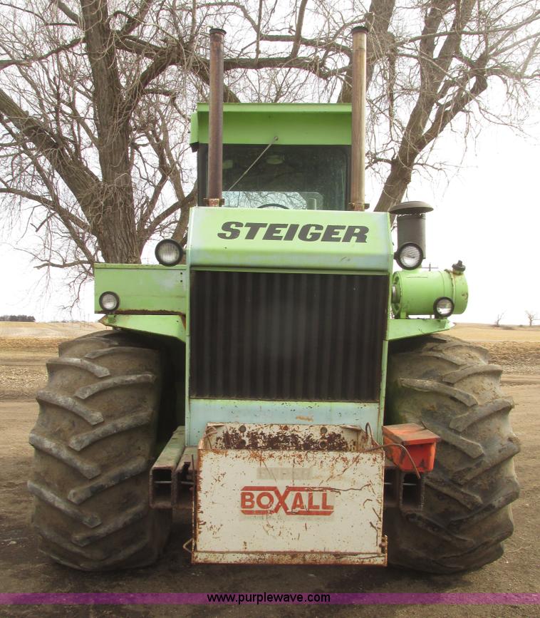 image for item G9771 1974 Steiger Bearcat II ST225 4WD tractor