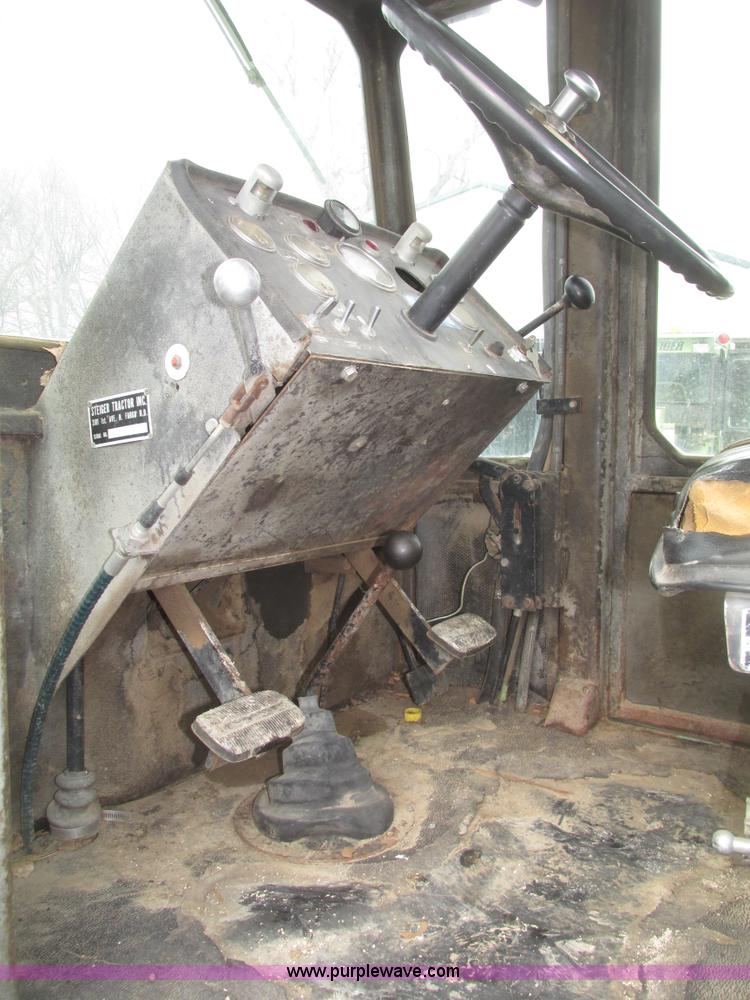 image for item G9771 1974 Steiger Bearcat II ST225 4WD tractor