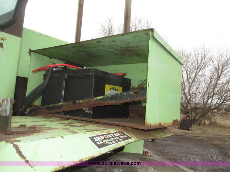 image for item G9771 1974 Steiger Bearcat II ST225 4WD tractor