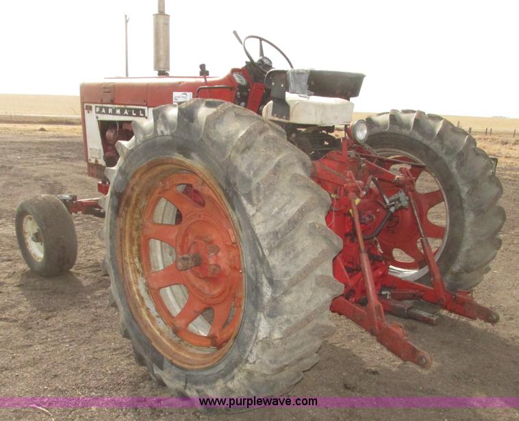 image for item G9772 1966 Farmall 656 tractor