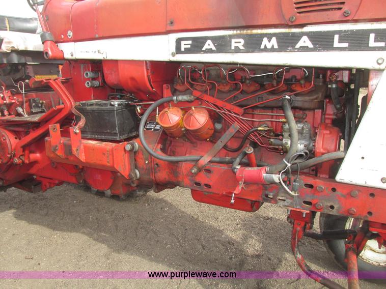 image for item G9772 1966 Farmall 656 tractor