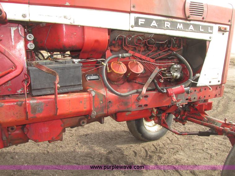 image for item G9772 1966 Farmall 656 tractor