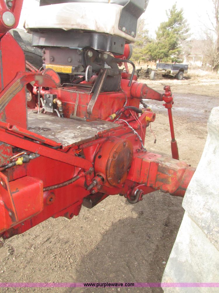 image for item G9772 1966 Farmall 656 tractor