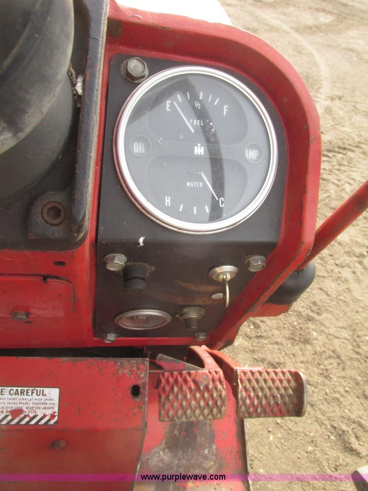 image for item G9772 1966 Farmall 656 tractor