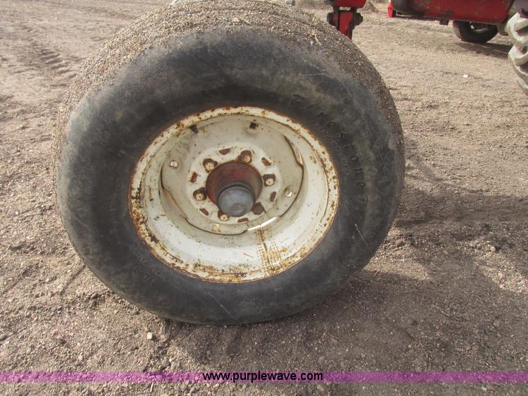 image for item G9772 1966 Farmall 656 tractor