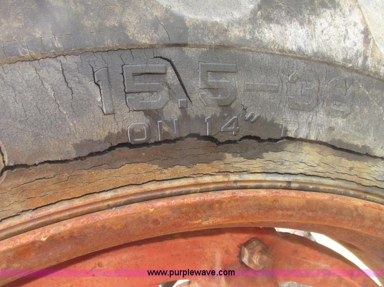 image for item G9772 1966 Farmall 656 tractor