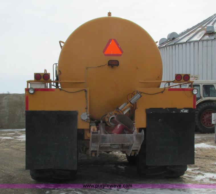 image for item I3782 1985 Ag-Chem TerraGator 2505 self-propelled applicator