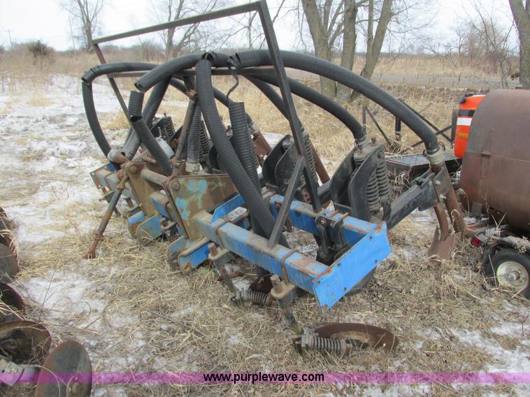 image for item I3782 1985 Ag-Chem TerraGator 2505 self-propelled applicator