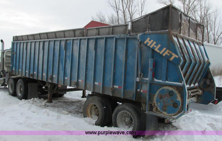 image for item I3796 2007 Northern silage trailer