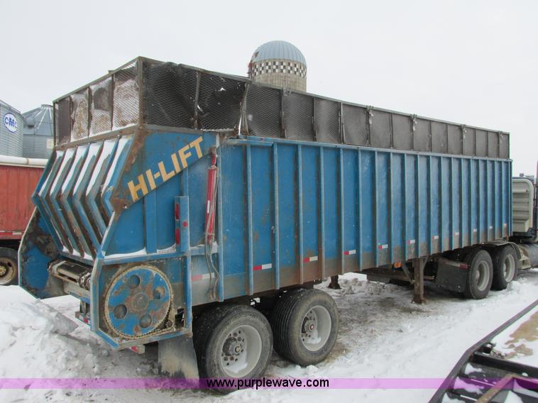 image for item I3796 2007 Northern silage trailer