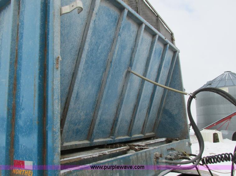 image for item I3796 2007 Northern silage trailer