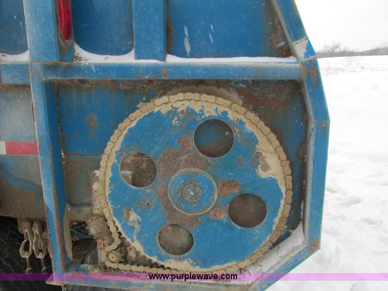 image for item I3796 2007 Northern silage trailer