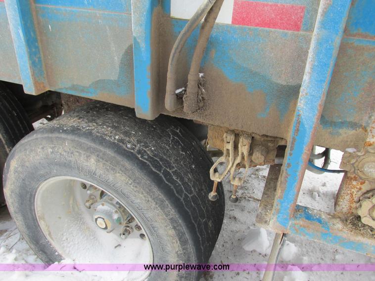 image for item I3796 2007 Northern silage trailer