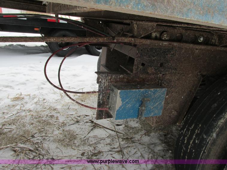 image for item I3796 2007 Northern silage trailer