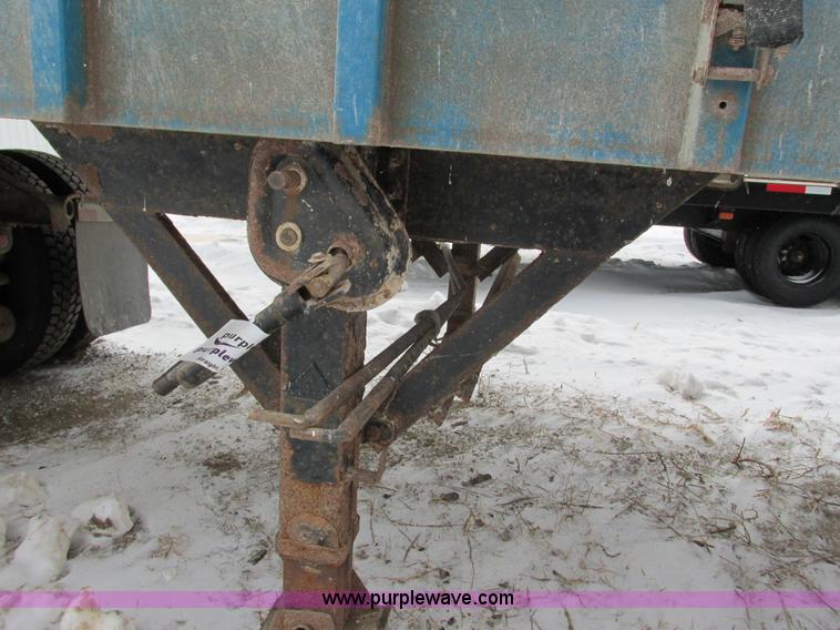 image for item I3796 2007 Northern silage trailer