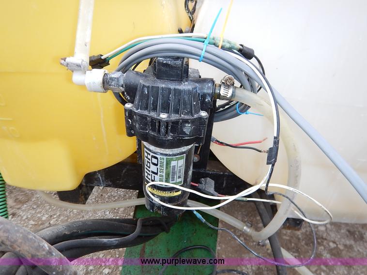 image for item I5062 John Deere 7200 planter