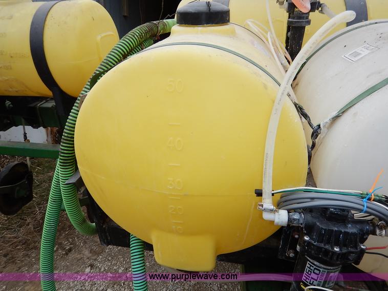 image for item I5062 John Deere 7200 planter