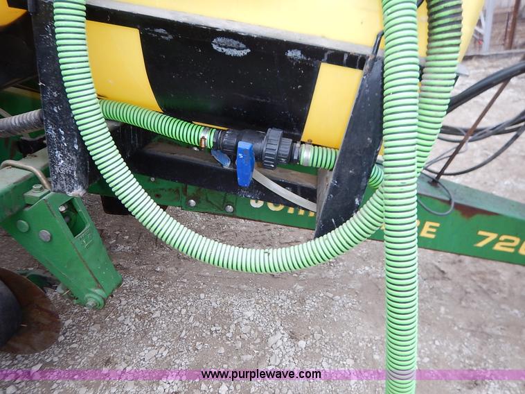 image for item I5062 John Deere 7200 planter