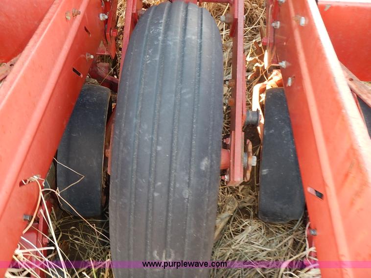 image for item I5086 1994 Case IH 950 planter