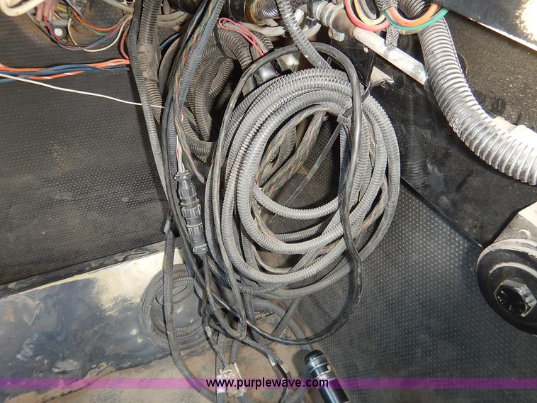 image for item I5095 1994 Wilmar 745 self-propelled sprayer