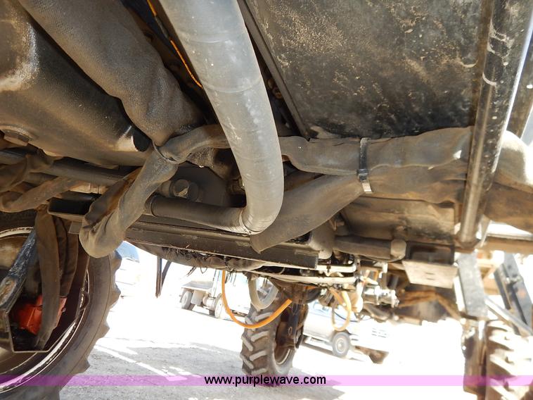 image for item I5095 1994 Wilmar 745 self-propelled sprayer