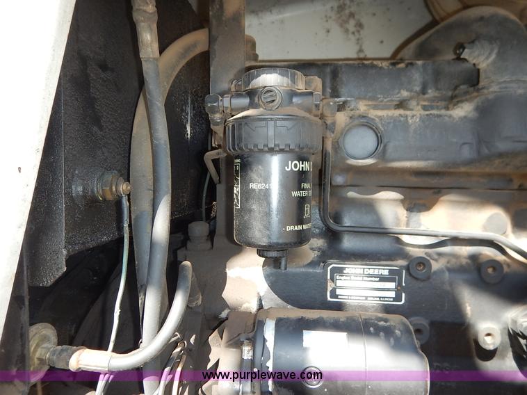 image for item I5095 1994 Wilmar 745 self-propelled sprayer