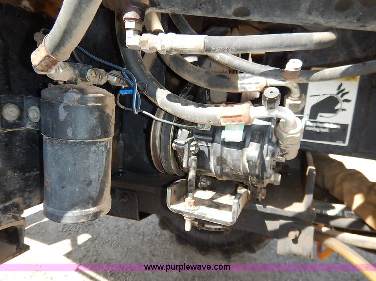 image for item I5095 1994 Wilmar 745 self-propelled sprayer